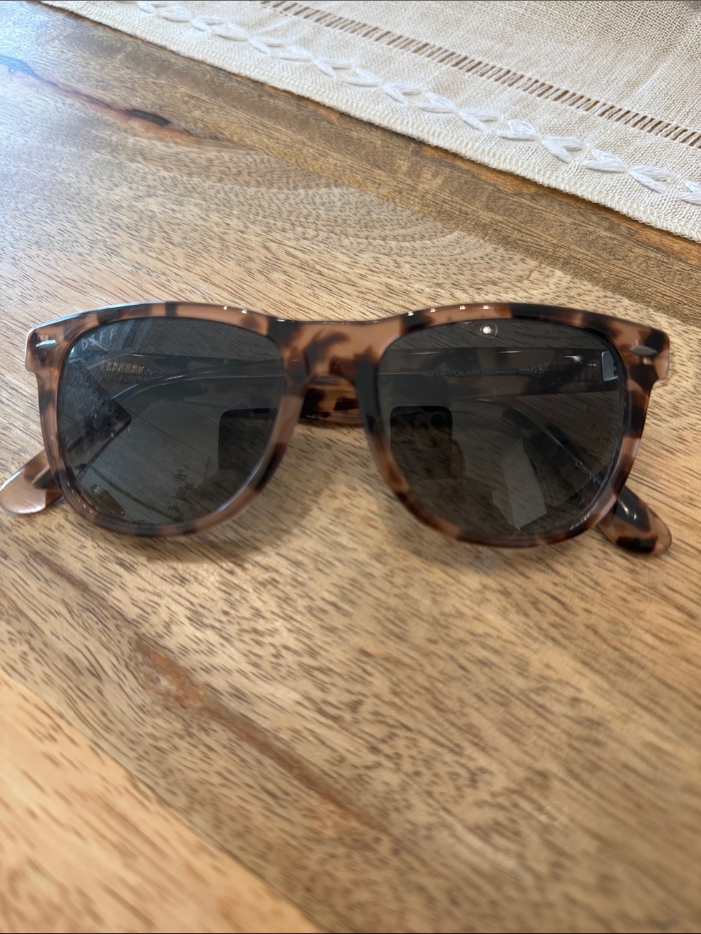 Diff Eyewear Tortoise Frame Sunglasses with Dark Lenses